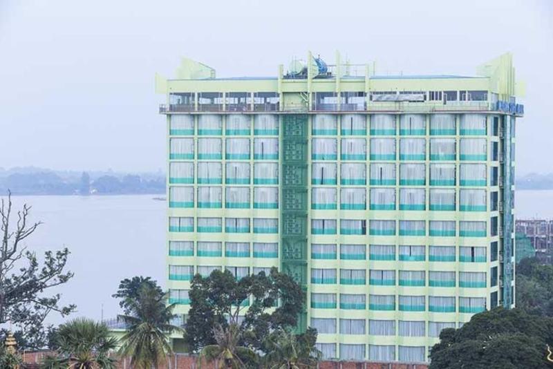 High Sky Hotel Phnom Penh Exteriör bild